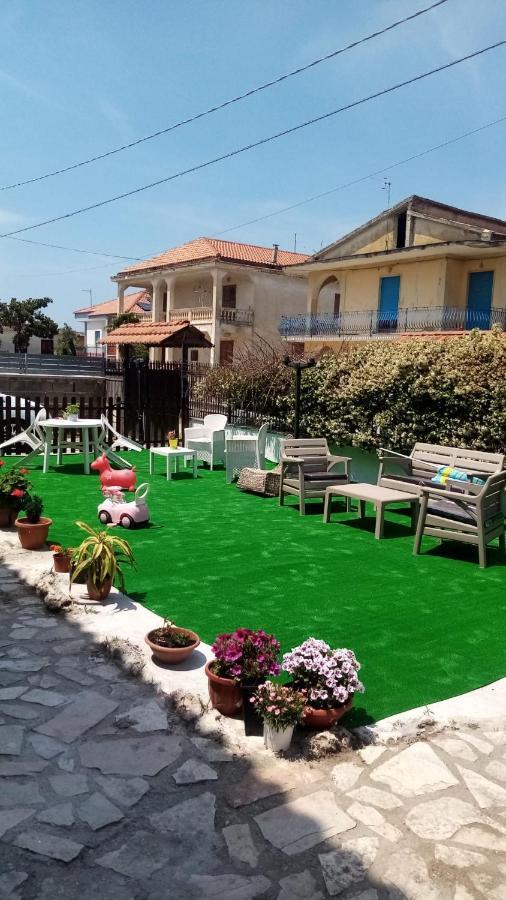 Oasi Hause Vila Castel Volturno Exterior foto